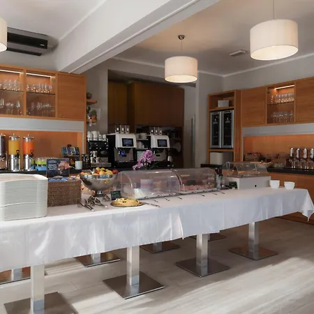 迪诺酒店 卡波利韦里