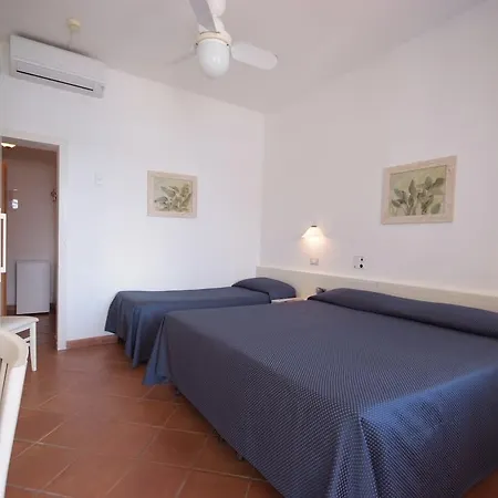 迪诺酒店 卡波利韦里