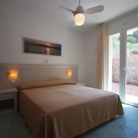 迪诺酒店 酒店 卡波利韦里