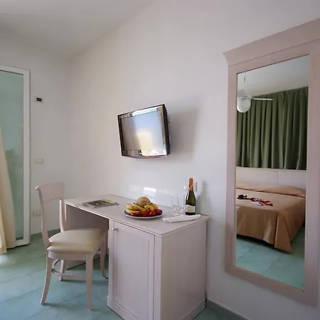 迪诺酒店 酒店 3*